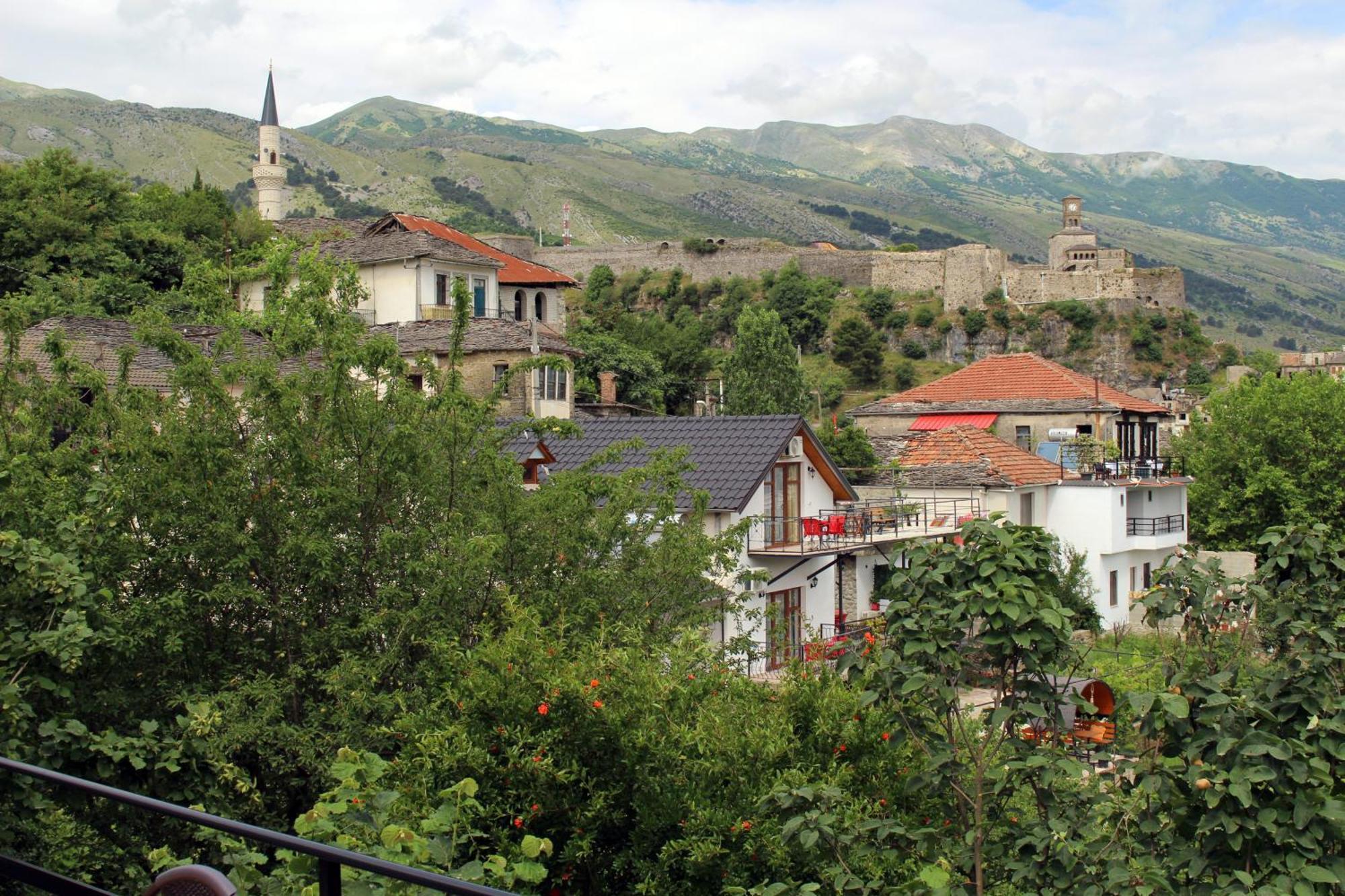 Guest House Amades Gjirokastër Exteriér fotografie